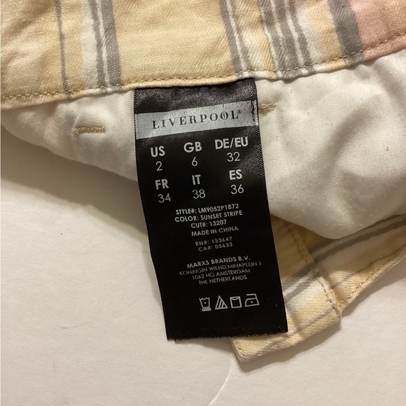 Liverpool Women’s Kelsey Striped Shorts Size 2/26 - Picture 8 of 9